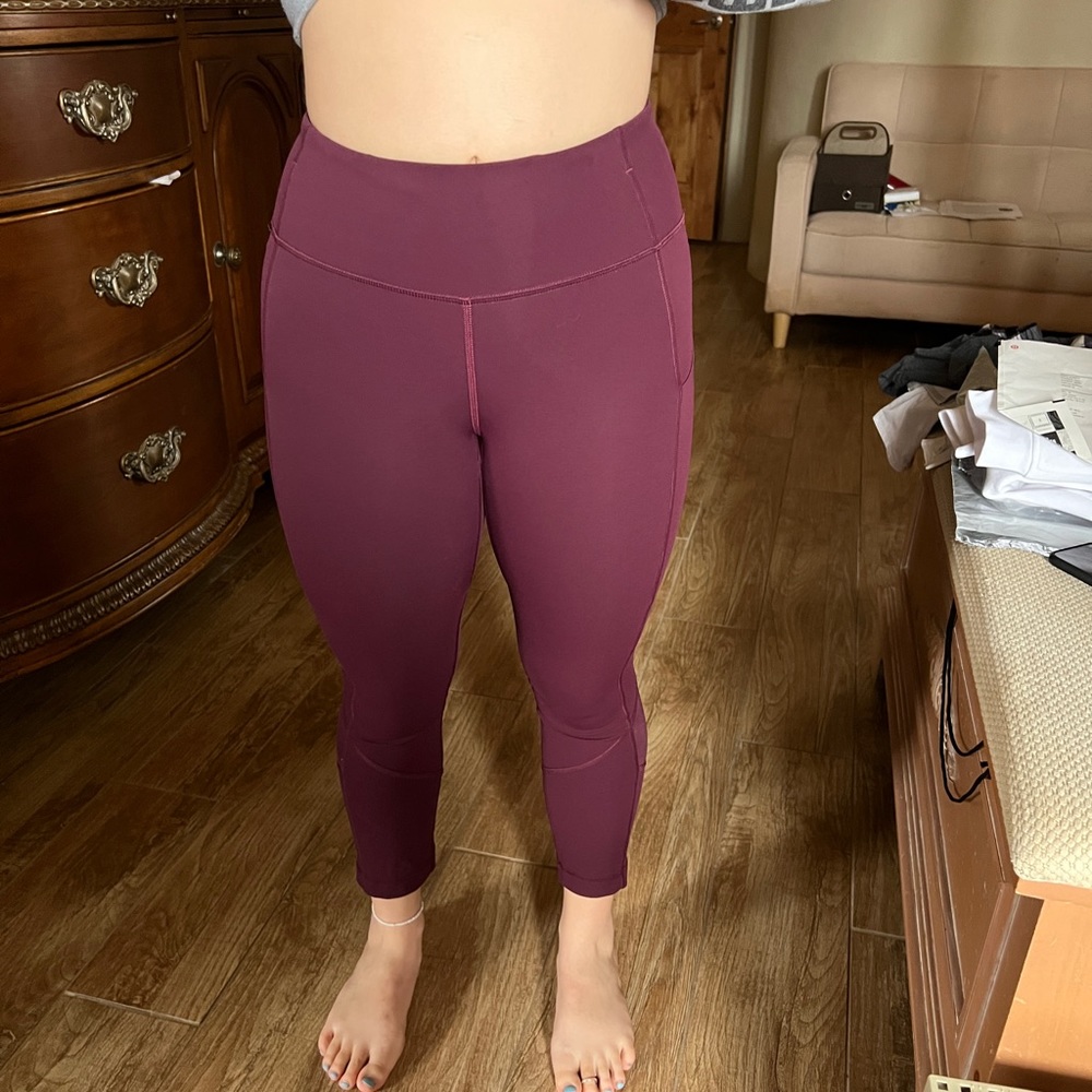 Maroon lulu capri leggings with mesh panel